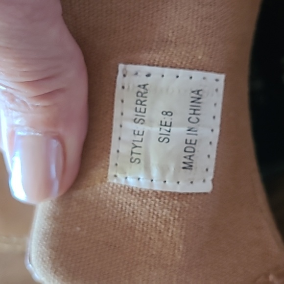 Converse Hawke & Co. - Picture 6 of 7